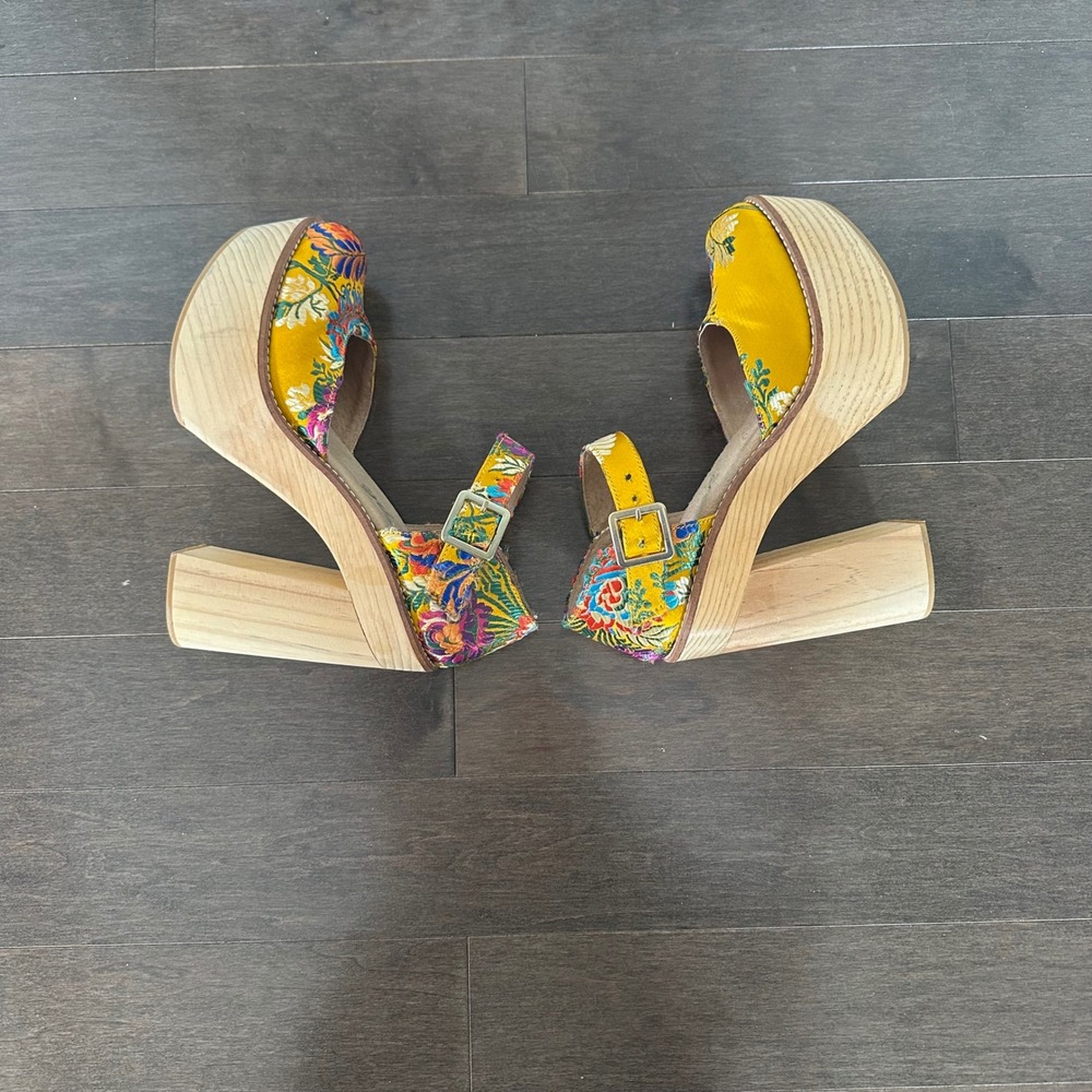 Free People Chunky Starlet Platform Clogs Embroidered Boho Festival Retro  38 - Picture 4 of 10